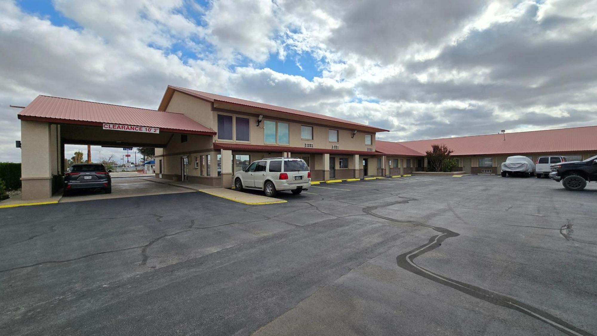 Texan Inn And Suites Monahans Exterior photo